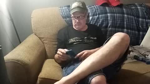 Snapshot of mcfly1973 chatting on 01-04-25, 02:14 mcfly1973 online show from 01-04-25, 02:14