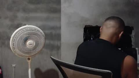 Snapshot of mcgregor_sexhot chatting on 11-29-25, 03:09 Mcgregor online show from 11-29-25, 03:09