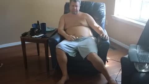 Snapshot of mckhero chatting on 09-14-25, 05:01 Sean online show from 09-14-25, 05:01