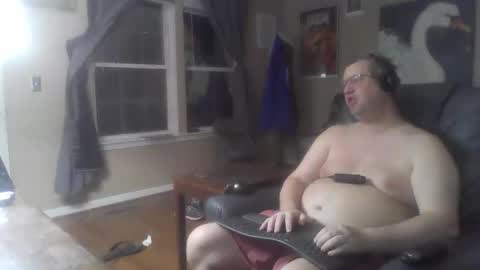Snapshot of mckhero chatting on 06-05-26, 02:07 Sean online show from 06-05-26, 02:07