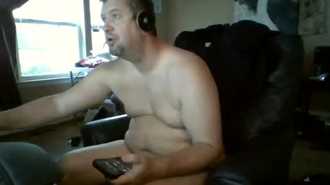 Snapshot of mckhero chatting on 07-28-26, 12:45 Sean online show from 07-28-26, 12:45