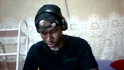 Snapshot of mclntz_bbc chatting on 03-08-25, 07:27 mclntz_bbc online show from 03-08-25, 07:27