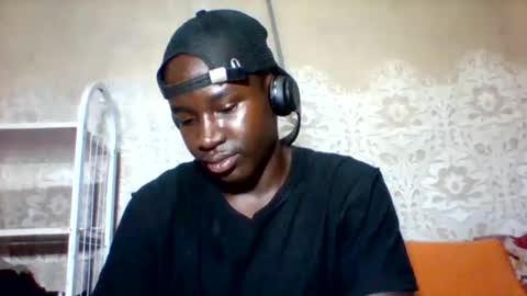 Snapshot of mclntz_bbc chatting on 03-12-25, 09:13 mclntz_bbc online show from 03-12-25, 09:13