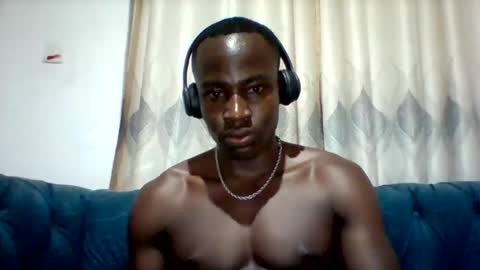 Snapshot of mclntz_bbc chatting on 10-13-25, 10:43 mclntz_bbc online show from 10-13-25, 10:43