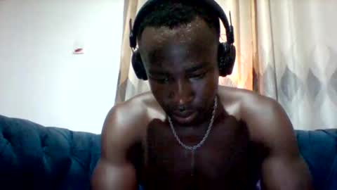 Snapshot of mclntz_bbc chatting on 11-28-25, 10:40 mclntz_bbc online show from 11-28-25, 10:40