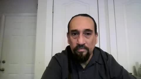 Snapshot of mclovins77 chatting on 01-08-26, 10:34 mclovins77 online show from 01-08-26, 10:34