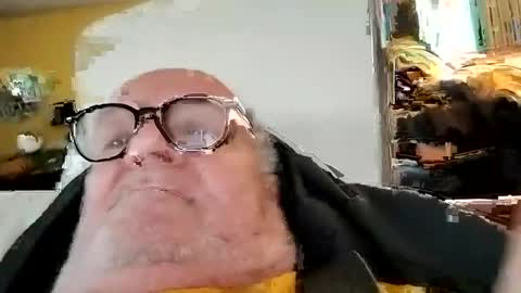 Snapshot of mcwire4 chatting on 01-24-25, 07:07 mcwire4 online show from 01-24-25, 07:07