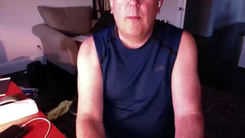 Snapshot of mdog9669 chatting on 06-01-26, 01:29 mdog9669 online show from 06-01-26, 01:29
