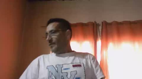Snapshot of mdzarg chatting on 03-09-25, 01:04 alejandro online show from 03-09-25, 01:04