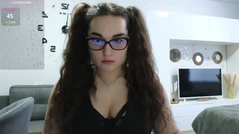 Melissa online show from 12-10-24, 08:51