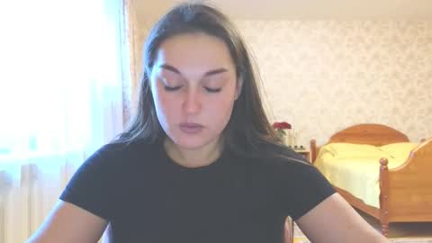 Melissa online show from 09-18-25, 04:14