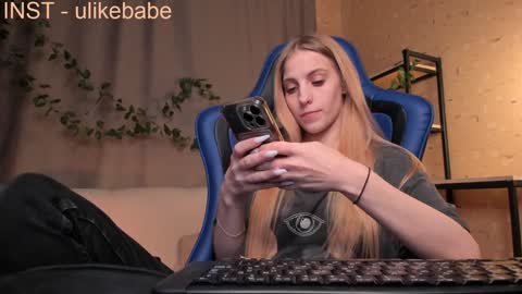 Anna online show from 12-10-24, 10:06