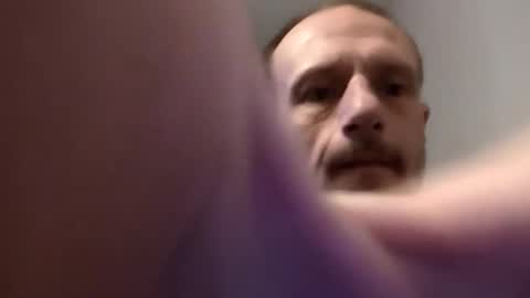 Snapshot of meanfinger chatting on 02-21-26, 08:54 Jizzy online show from 02-21-26, 08:54