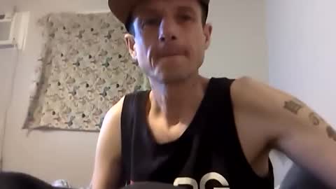 Snapshot of meanfinger chatting on 03-06-26, 03:25 Jizzy online show from 03-06-26, 03:25