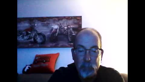 me at home online show from 09-17-25, 02:57