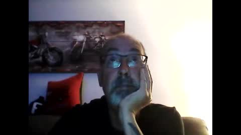 me at home online show from 11-20-25, 04:45