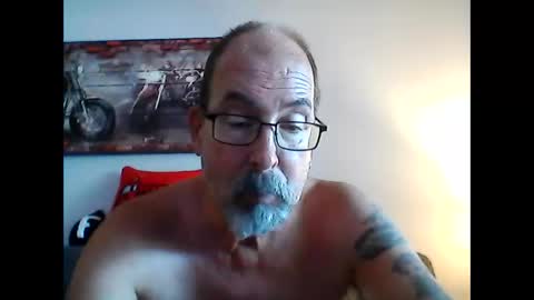 me at home online show from 12-14-25, 05:07