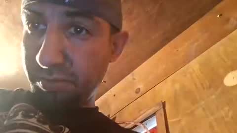 Snapshot of mechanix88 chatting on 09-19-25, 05:02 Bruh online show from 09-19-25, 05:02