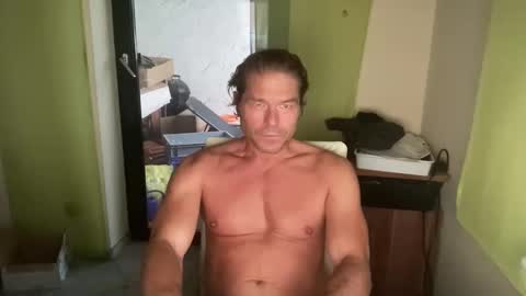Snapshot of medeinoe chatting on 09-09-25, 05:01 medeinoe online show from 09-09-25, 05:01