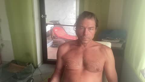 Snapshot of medeinoe chatting on 11-03-25, 01:23 medeinoe online show from 11-03-25, 01:23