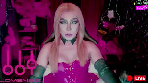 THE QUEEN ALPHA   Queen Medusa Prey online show from 03-10-26, 05:34