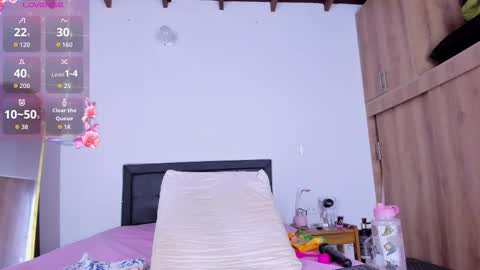 medussa13 online show from 09-18-25, 01:02