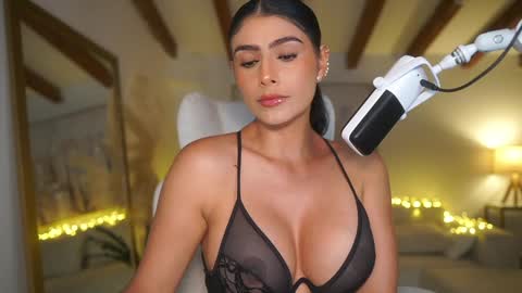 Andrea  online show from 01-25-25, 10:07