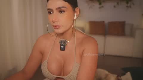 Snapshot of meegan1 chatting on 07-12-26, 02:08 Andrea online show from 07-12-26, 02:08