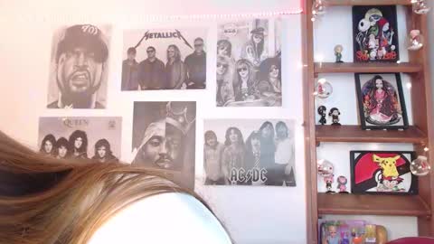 Emily online show from 01-07-25, 03:35