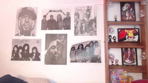 Emily online show from 01-30-25, 06:54