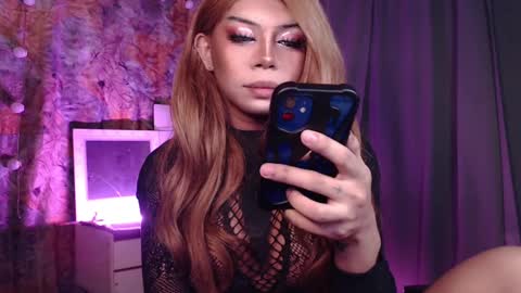 Snapshot of meetmehalfway888 chatting on 12-25-24, 05:37 GODDESS OF ALL GODDESSES online show from 12-25-24, 05:37