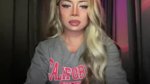 Snapshot of meetmehalfway888 chatting on 10-09-25, 06:11 GODDESS OF ALL GODDESSES online show from 10-09-25, 06:11