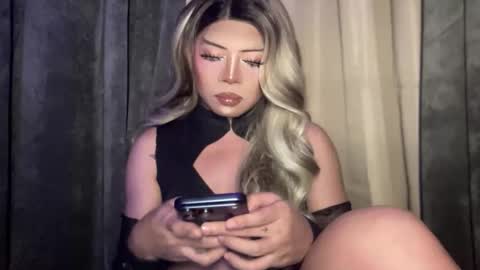 Snapshot of meetmehalfway888 chatting on 10-27-25, 05:39 GODDESS OF ALL GODDESSES online show from 10-27-25, 05:39