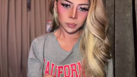 Snapshot of meetmehalfway888 chatting on 03-05-26, 04:58 GODDESS OF ALL GODDESSES online show from 03-05-26, 04:58