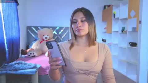 Snapshot of megaan0 chatting on 06-17-26, 01:56 sofi online show from 06-17-26, 01:56