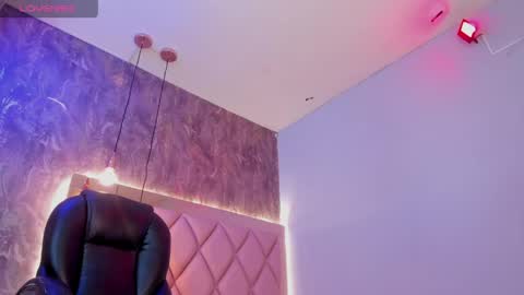 M E G A N online show from 05-31-26, 06:20