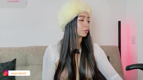 Megan Bluee online show from 02-27-26, 03:45