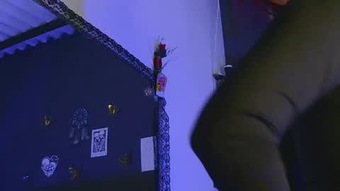 Megan online show from 05-19-26, 04:52