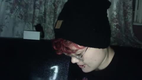 Megan and sophi online show from 12-29-24, 09:17