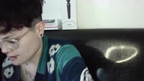 Megan and sophi online show from 03-10-25, 06:01