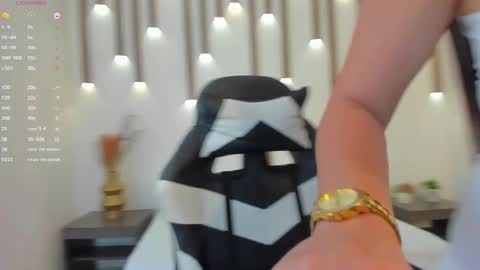 MEGAN COOPER online show from 10-30-25, 07:14