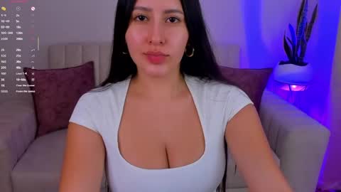 Snapshot of megan_cooper28 chatting on 05-09-26, 11:43 MEGAN COOPER online show from 05-09-26, 11:43