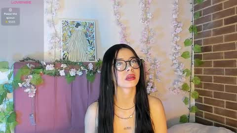 Snapshot of megan_gg chatting on 03-31-26, 09:15 megan_gg online show from 03-31-26, 09:15