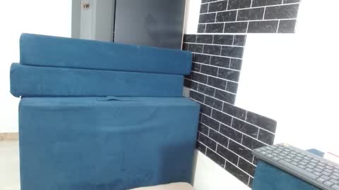 megan_greyxx online show from 05-06-26, 11:37