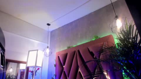    online show from 01-11-25, 02:52