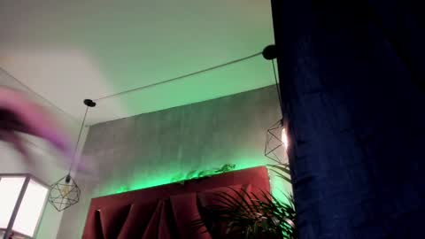    online show from 02-19-25, 03:06