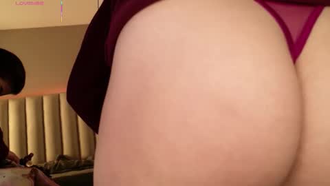 Snapshot of megan_moore__ chatting on 09-30-25, 12:32 online show from 09-30-25, 12:32