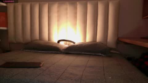 Snapshot of megan_moore__ chatting on 10-16-25, 12:06 online show from 10-16-25, 12:06