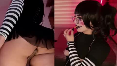 Snapshot of megan_moore__ chatting on 10-31-25, 05:03 online show from 10-31-25, 05:03