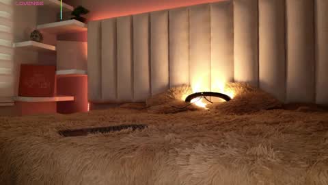 Snapshot of megan_moore__ chatting on 11-25-25, 12:05 online show from 11-25-25, 12:05